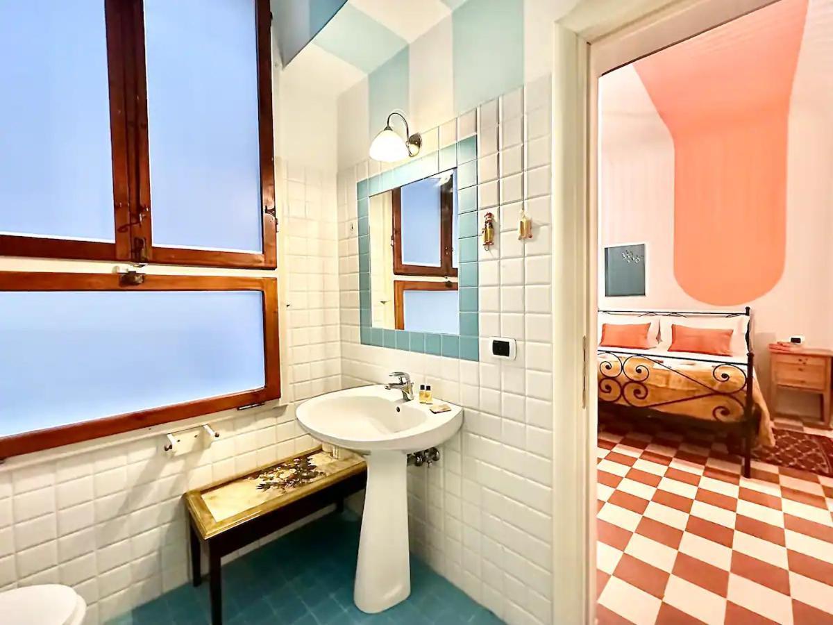 Raffaelli Rooms Travel Florence Close San Frediano Zewnętrze zdjęcie